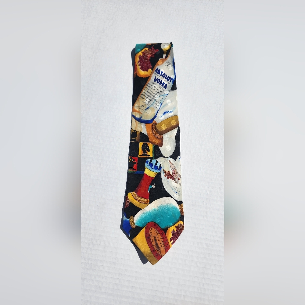 Men's Vintage Nicole Miller Absolut Vodka tie 1990